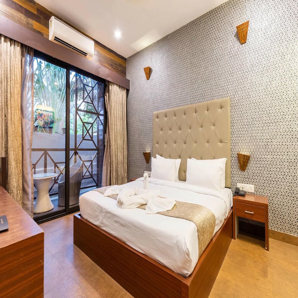 Ananta Ayur Earth with Balcony